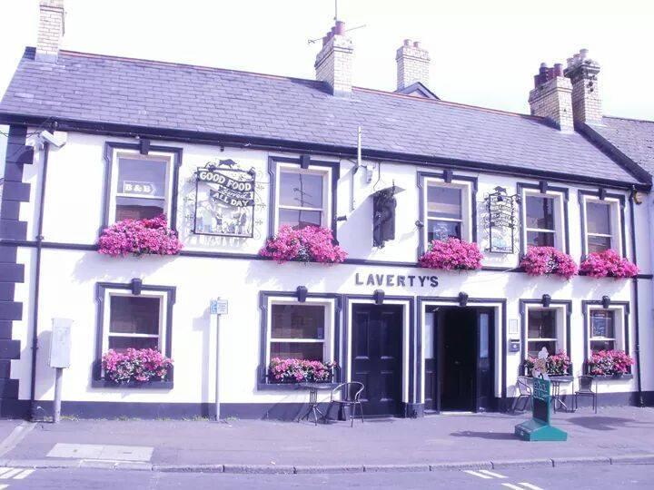Laverty'S - The Black Bull Inn Randalstown Dış mekan fotoğraf